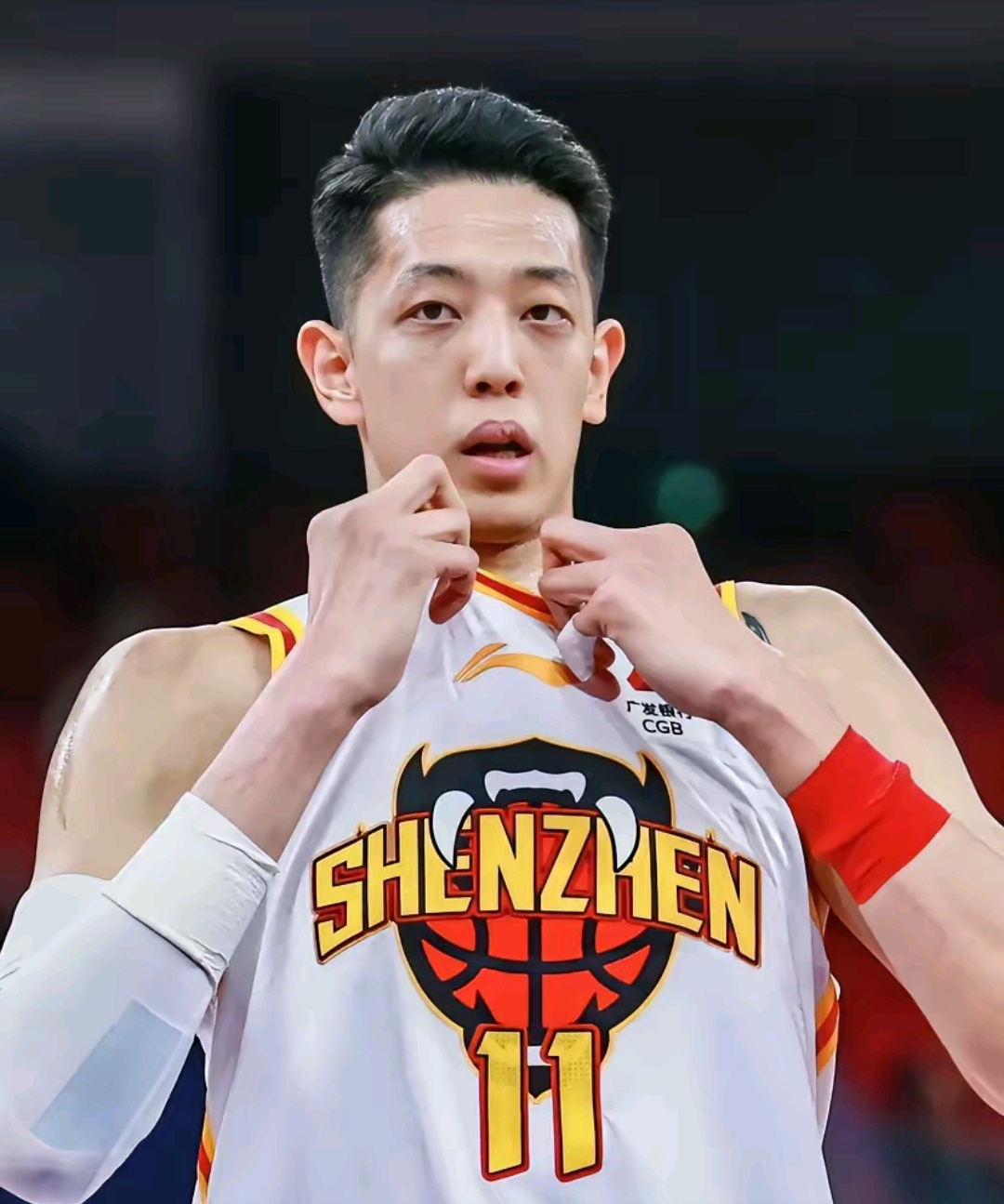 清晨NBA季后赛传出新动向；深圳男篮止住颓势；管理层表态——信心回归；数据趋势出现新变化的简单介绍